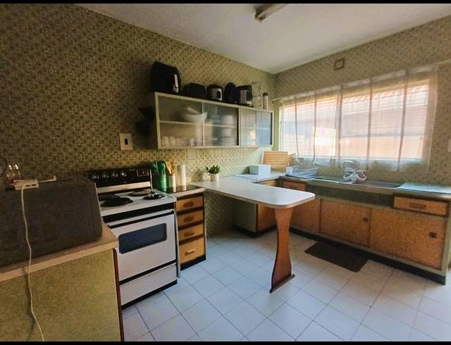3 BEDROOM TOWNHOUSE FOR SALE IN THREE RIVERS PROPER